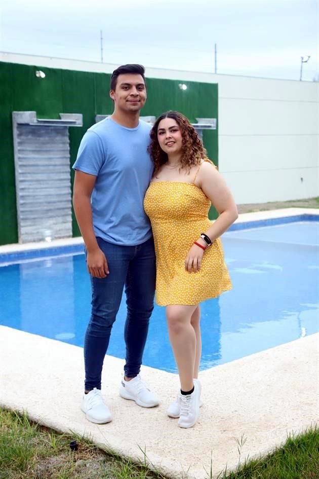 Kevin Martínez y Claudia Flores