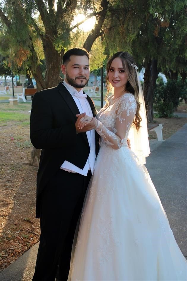 Sebastián Aguirre y Michelle González