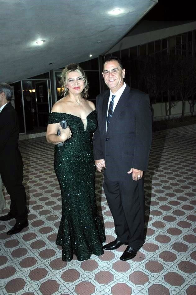 Mayra Veloz y Jorge Veloz