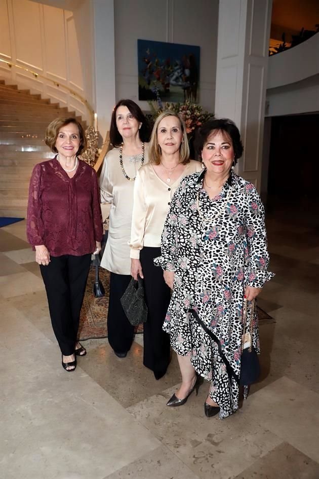 María Eugenia Dávalos, Cristina Rivero, Angelina Siller y Dolores Elizondo