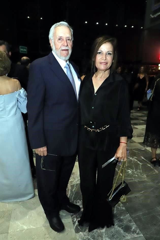 Alberto Milmo y Liz Garza de Milmo