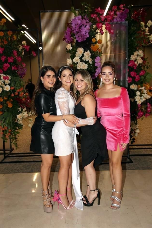 Jessica Hernández, Nayeli Salinas, Regina Martínez y Raquel de la Garza