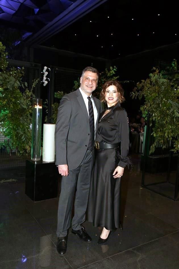 Eduardo Valenti Ramos y Brenda García de Valenti