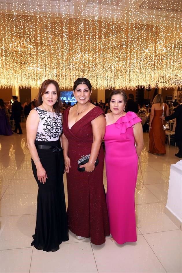 Magdeli Huerta de Guajardo, Amalia Ruiz y Blanca Segura
