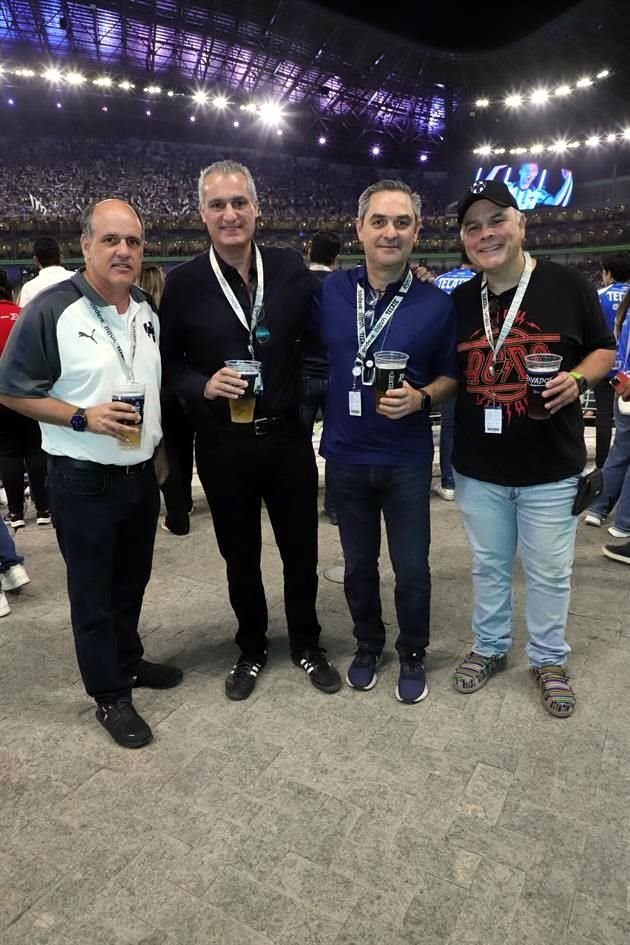 Guillermo Rodríguez, Fernando Andonie, Tony Escamilla y Josué Garza