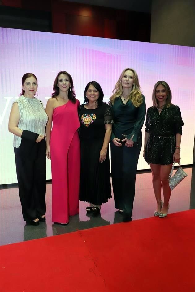 Alejandra Ancira, Karla Perales, Lula Peña, Adriana Ibarra y Vanessa Villarreal