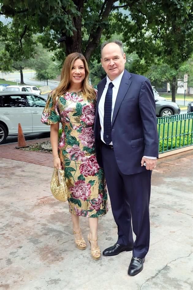 Tere Rojas de Villarreal y Óscar Villarreal