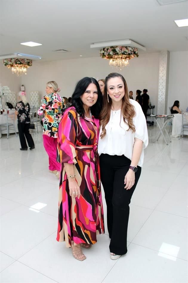 Mayra López y Andrea Ramírez