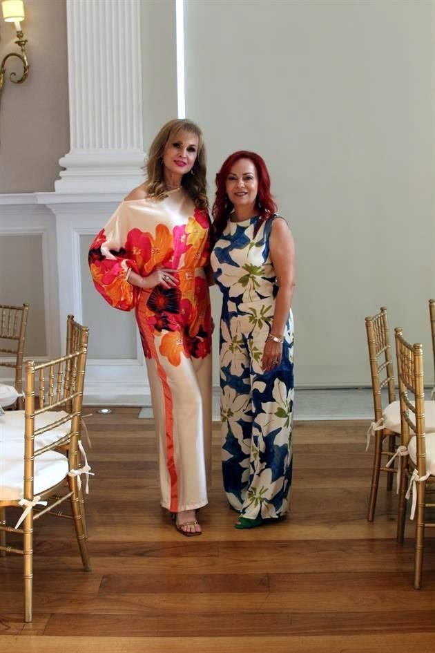 Sonia Elizondo de Guajardo y Gabriela Treviño de Elizondo