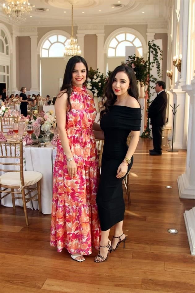 Kenya Morán y Diana de Hernández