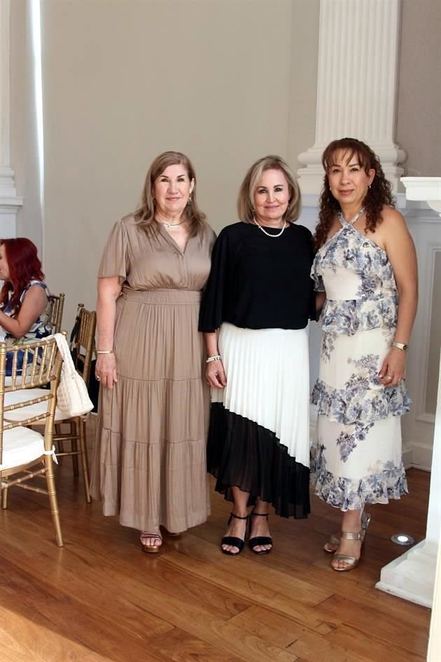 Martha Treviño de De la Garza, Juanita Elizondo de Elizondo, Élida Garza de Elizondo
