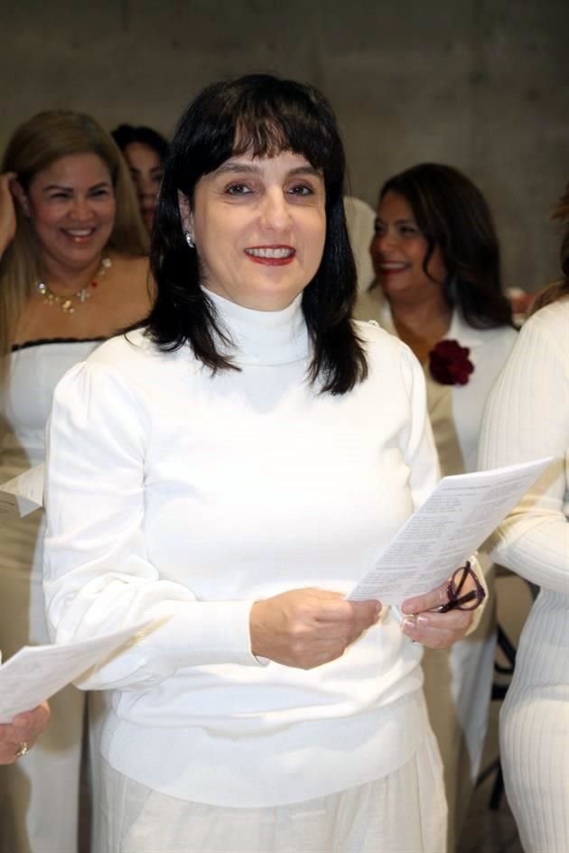 Ana Laura Saldívar de Canales