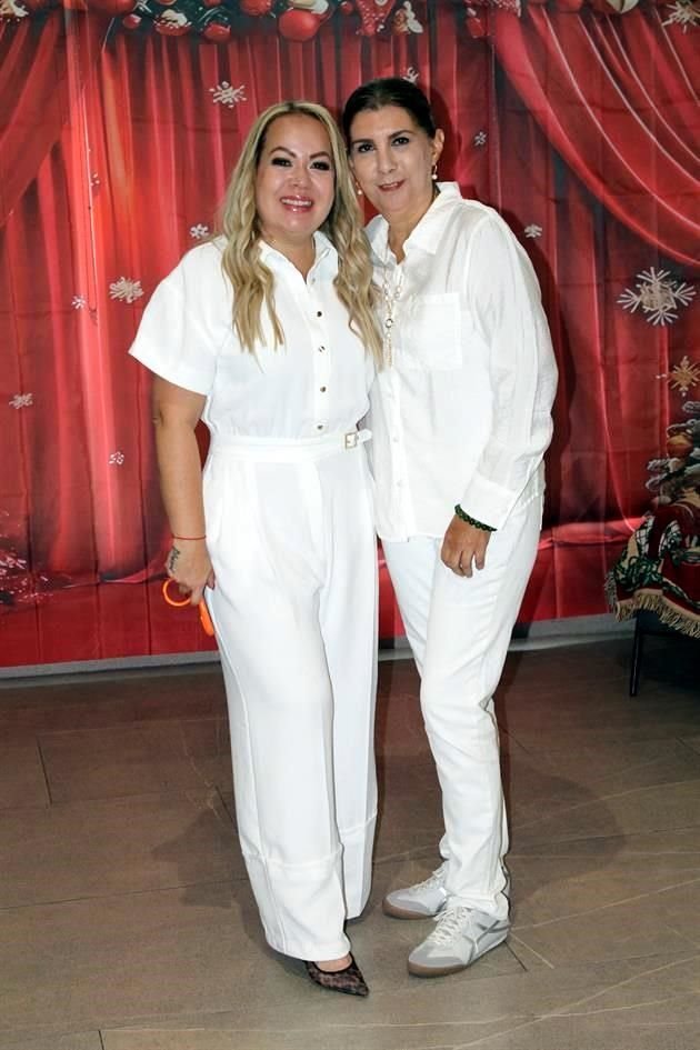 Dulce Toy y Adriana Obregón