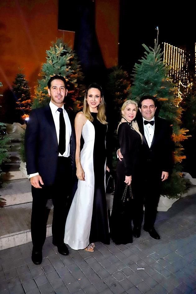 Raúl Saide, Adriana Franco de Saide, Roberta Barrera de Selem y Rafael Selem