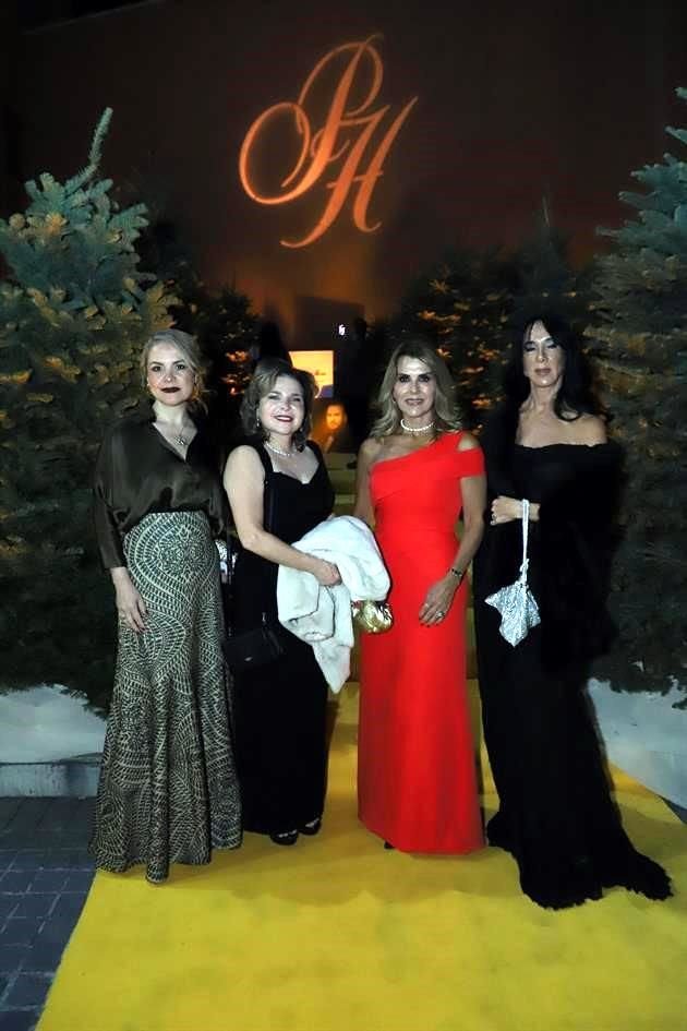 Verónica Ulloa, Maru Félix, Claudia Ibarra y Ana Roesch