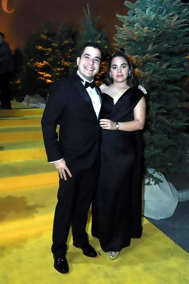 Jesús Gerardo González y Alejandra Ayala