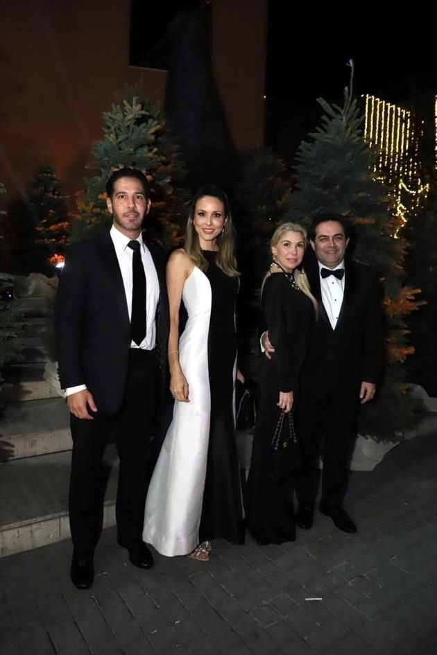 Raúl Saide, Adriana Franco de Saide, Roberta Barrera de Selem y Rafael Selem