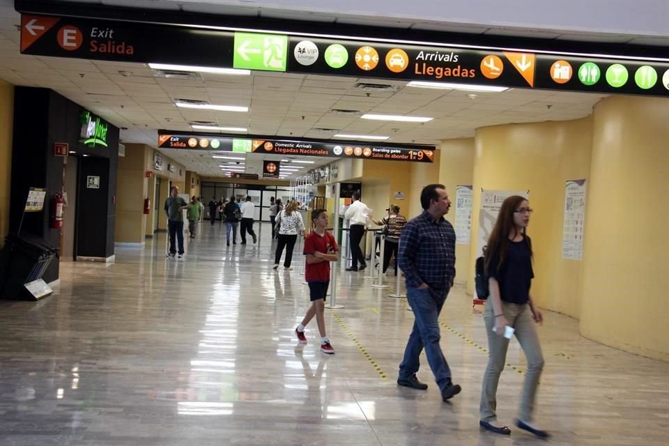 El Grupo Aeroportuario del Pacífico opera y administra la terminal aérea de Guadalajara.