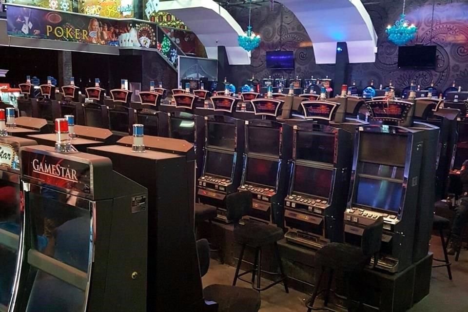Hace una semana se confiscaron las maquinas de juegos al casino Black Jack que también fue clausurado y las autoridades ya alistan el decomiso de las mismas en el casino 21 Black.