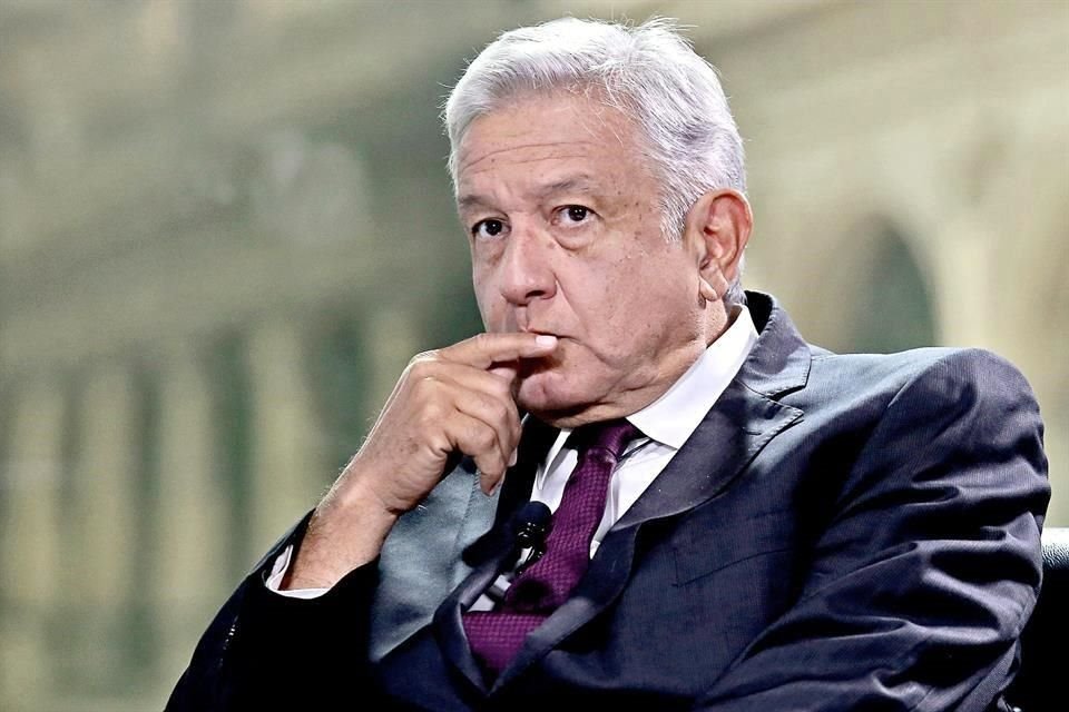 Andrs Manuel Lpez Obrador asegura que Morena va por la Presidencia y la mayora en el Congreso con 20 millones de votos.