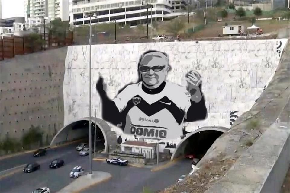 Otros usuarios proponen un mural al comentarista Roberto Hernández Jr.