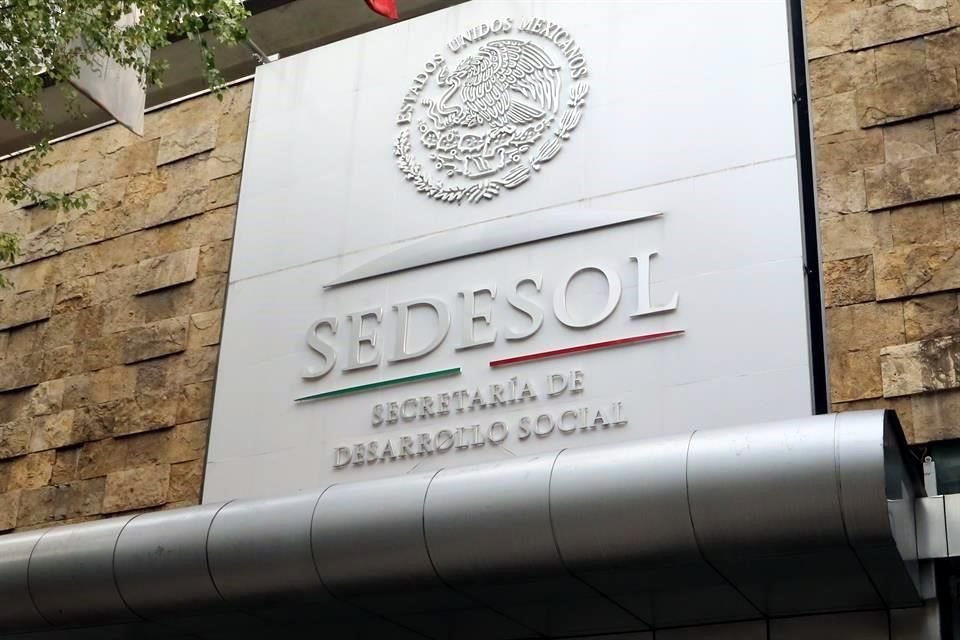Según la Plataforma Nacional de Transparencia, de 2014 a 2016, en la Sedesol sólo se sancionó a 13 servidores por abuso de autoridad y a 8 por negligencia administrativa.