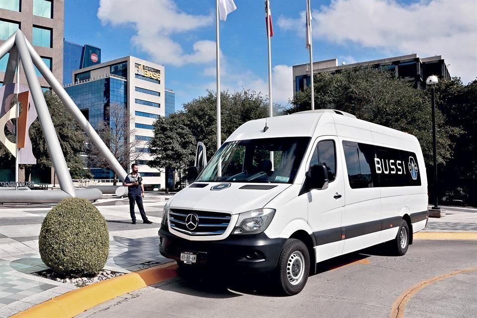 Estas camionetas sern las que realicen los recorridos para los empleados del parque U-Calli.