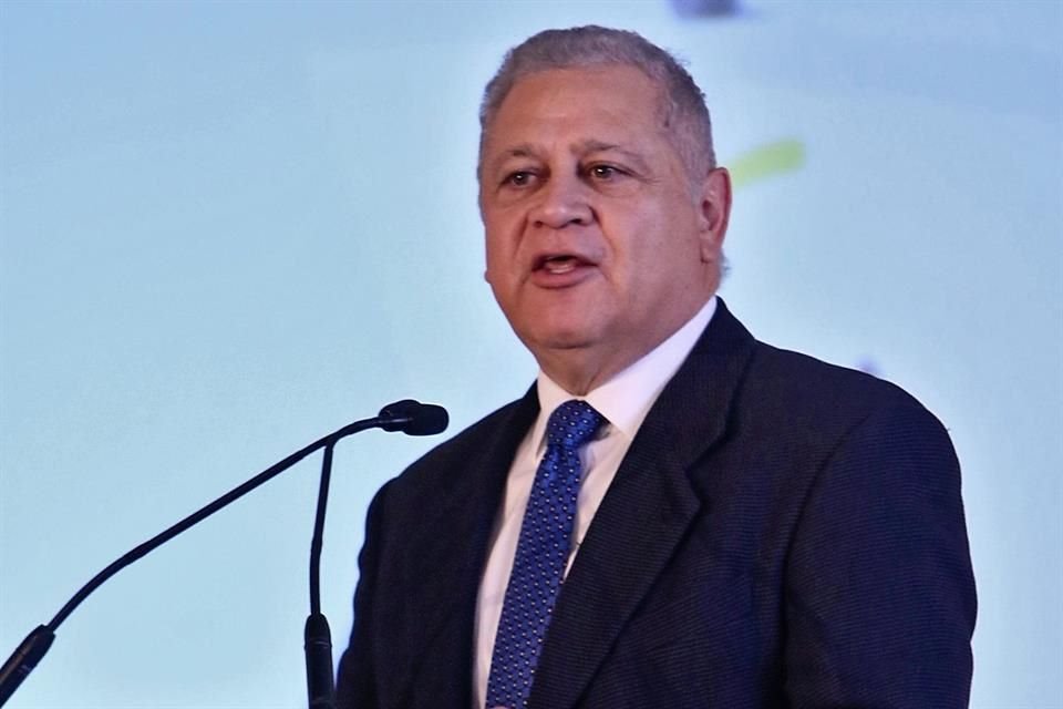 Roberto Russildi, Secretario de Economía de NL.