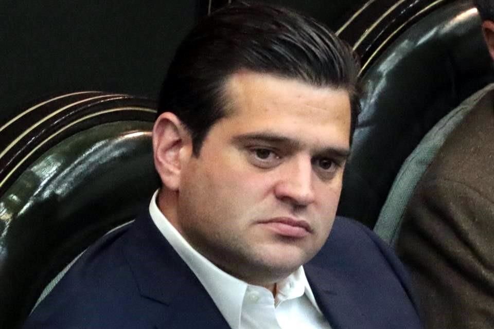 Francisco Cienfuegos, Diputado local priista.