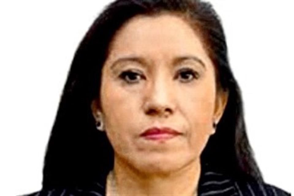 Economista egresada del Instituto Politécnico Nacional, el cargo que Basilio desempeñaba hasta hace unos días era el de Gerente de Operación Norte de la Dirección Metropolitana del Servicio Postal Mexicano.