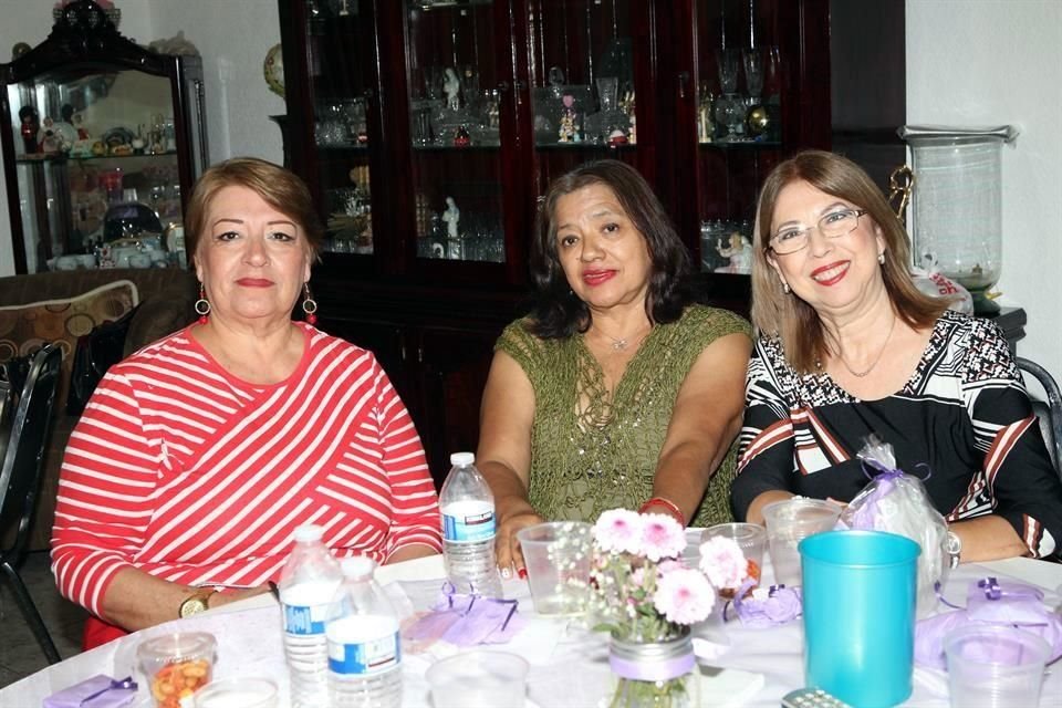 Yadira Martínez, Concepción Ovalle y Rosy Rodríguez