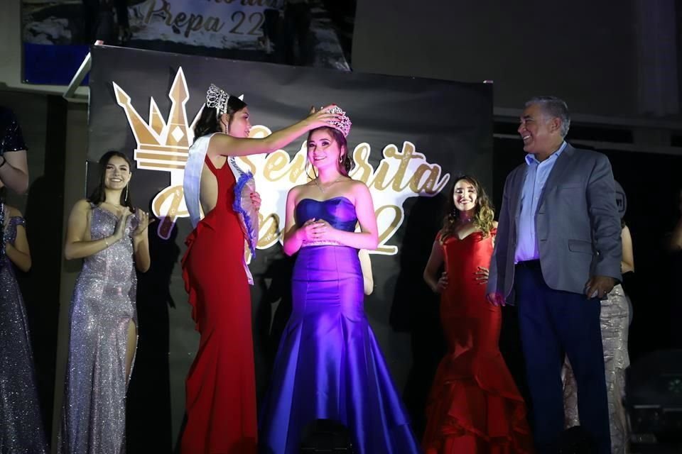 Fabiola Carolina Campos Barrera, ganó el premio de Señorita Prepa 22 2019