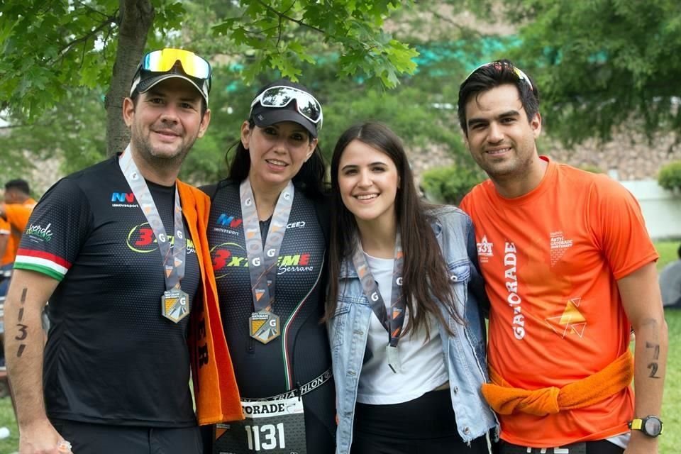 Lalo Manatou, Rebeca Dávila, Mariana Garzón y Javier Torres