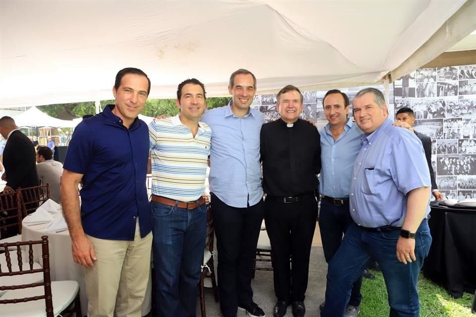 Juan Pablo García, Agustín Blanco, Roberto Melo, Padre Patrick McMenamin L.C., Francisco Villa y Aníbal Elizondo