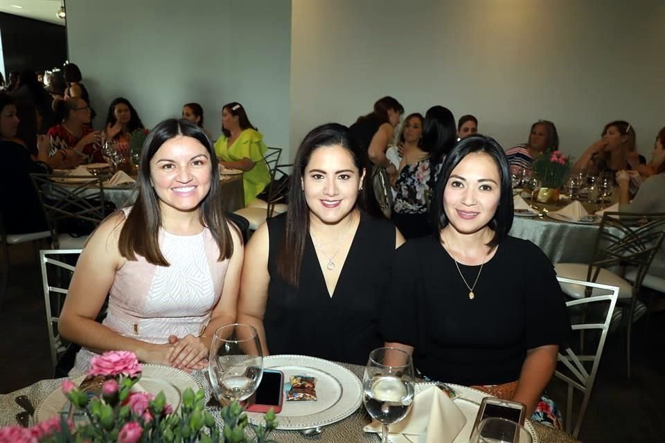 Elsa Iris Garza, Jéssica Rubio y Marcela Irizar