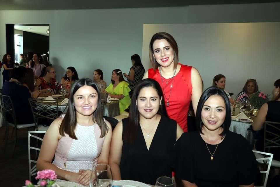 Elsa Iris Garza, Jéssica Rubio, Nancy Moya y Marcela Irizar