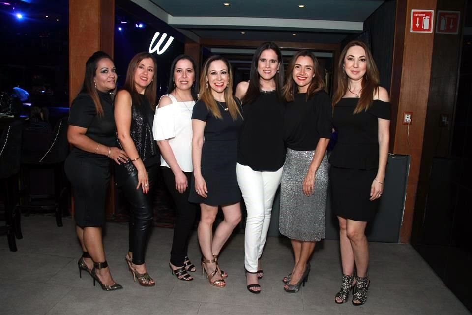 Sonia Padilla, Laura González, Yeni Durón, Ruth Rodríguez, Nancy Herrera, Melisa Cortés y Emma Macías