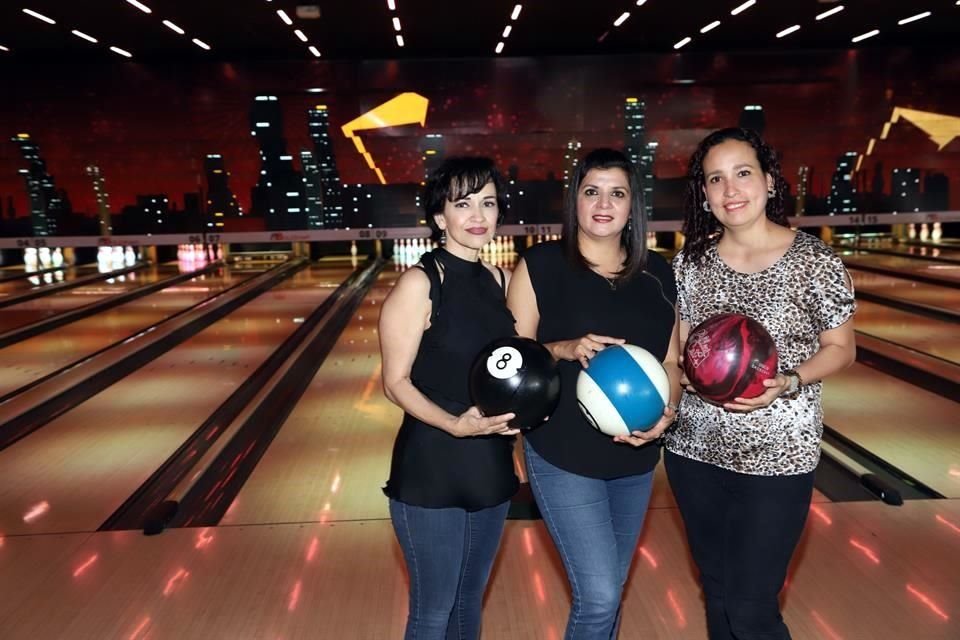 Isabel Garza Salazar, Jéssica Iturbe Camarillo y Nancy Rodríguez González
