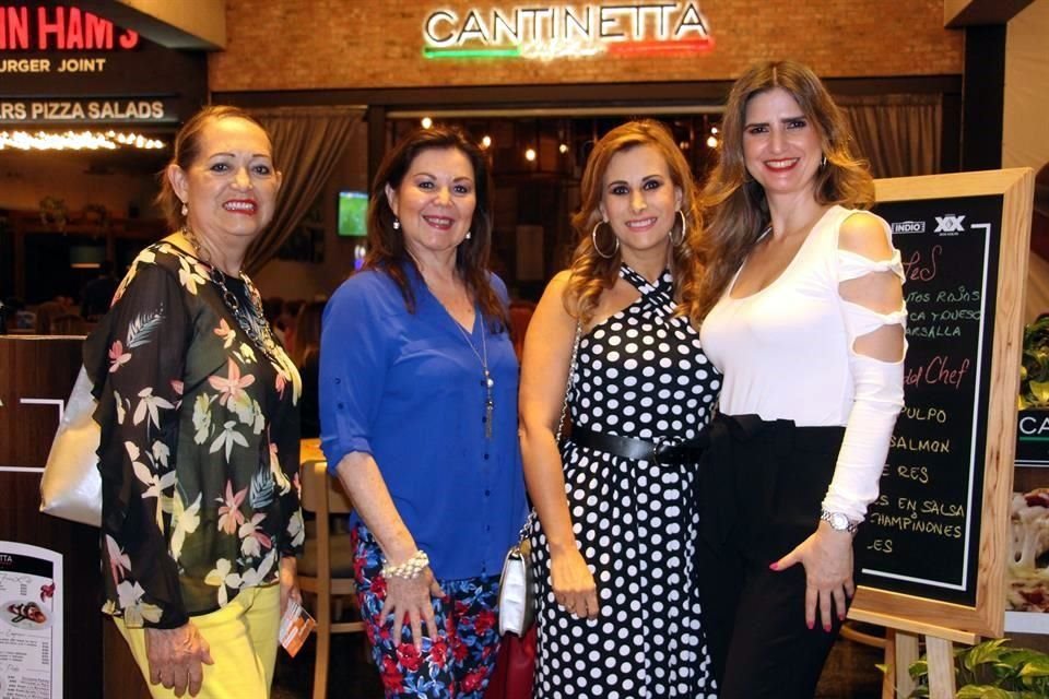 Carmen Herrera, Marycela Guzmán, Graciela Tancrdi y Karina Mata de Guerra