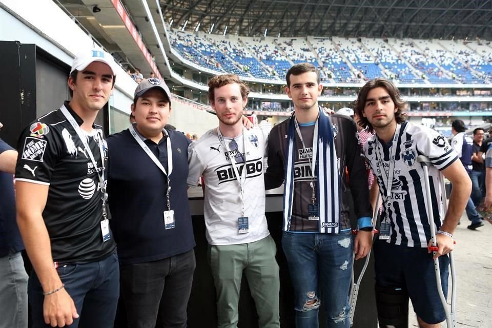 Ángel Cueva, Eduardo Guajardo, Guillermo Rumbaut, Andrés Morales y Juan Pablo González