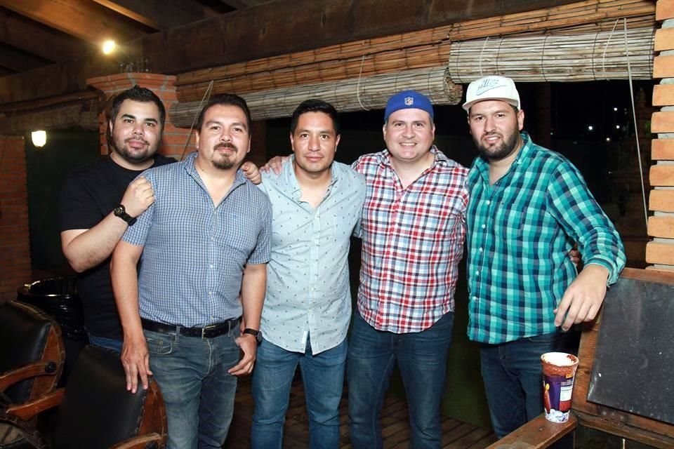 Gerardo Garza, Orlando Guerra, Carlos Reyna, Rodolfo Guerra e Hiram Isás Gómez