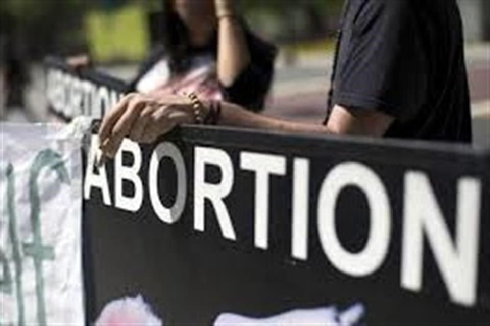 El senado de Missouri, controlado por republicanos, aprobó un proyecto de ley que prohíbe el aborto a partir de las ocho semanas de embarazo