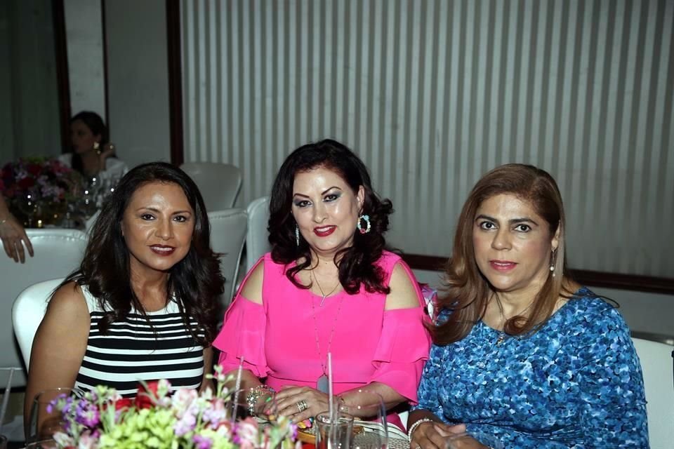 Rosa Ana Guerrero de Moya, Patricia Villarreal de Mortera y Yolanda de Cano