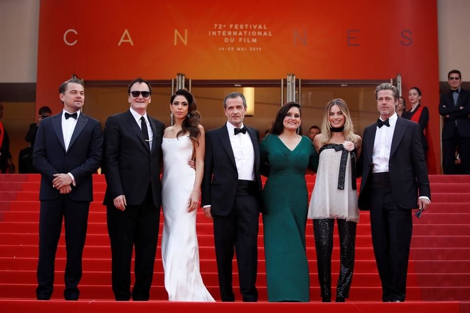 Leonardo DiCaprio, Quentin Tarantino y su esposa, Daniella Pick, el productor David Heyman, la productora Shannon McIntosh, Margot Robbie y Brad Pitt presentaron su filme.
