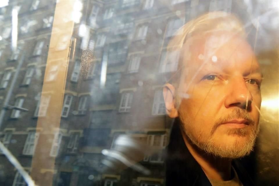 El fundador de WikiLeaks, Julian Assange, presenta síntomas de tortura psicológica a la que estuvo expuesto durante años, informó la ONU.