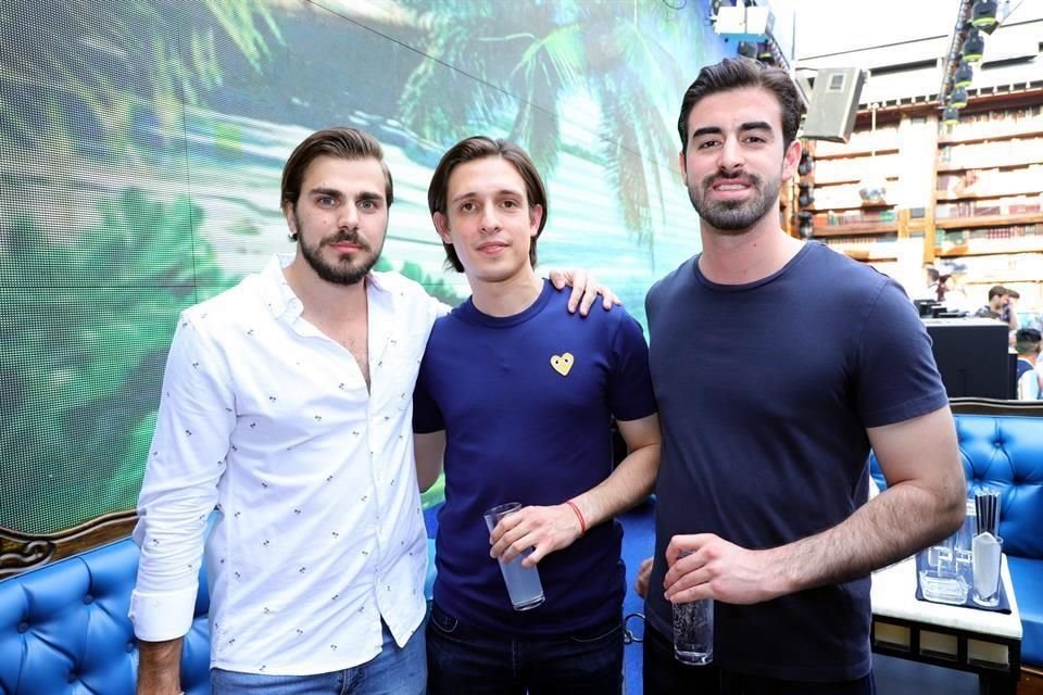 Nicolás Martínez, Alejandro Araujo y Héctor Jasso
