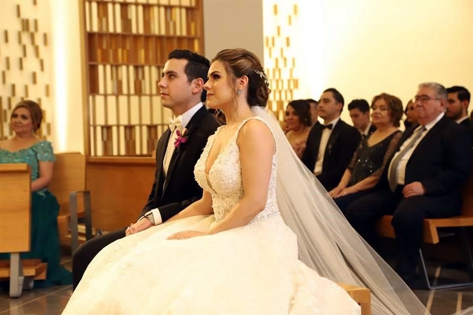 Carlos Adrián Díaz Palacios y Ana Karen Santos Moncayo