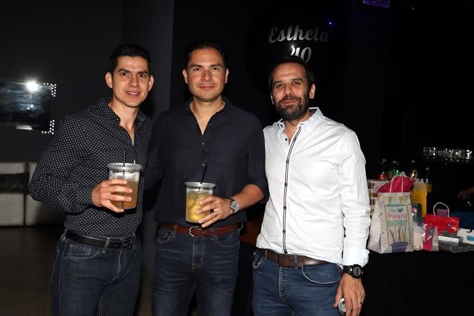 Christopher Pérez, Manuel Peña y Diego Bonavena