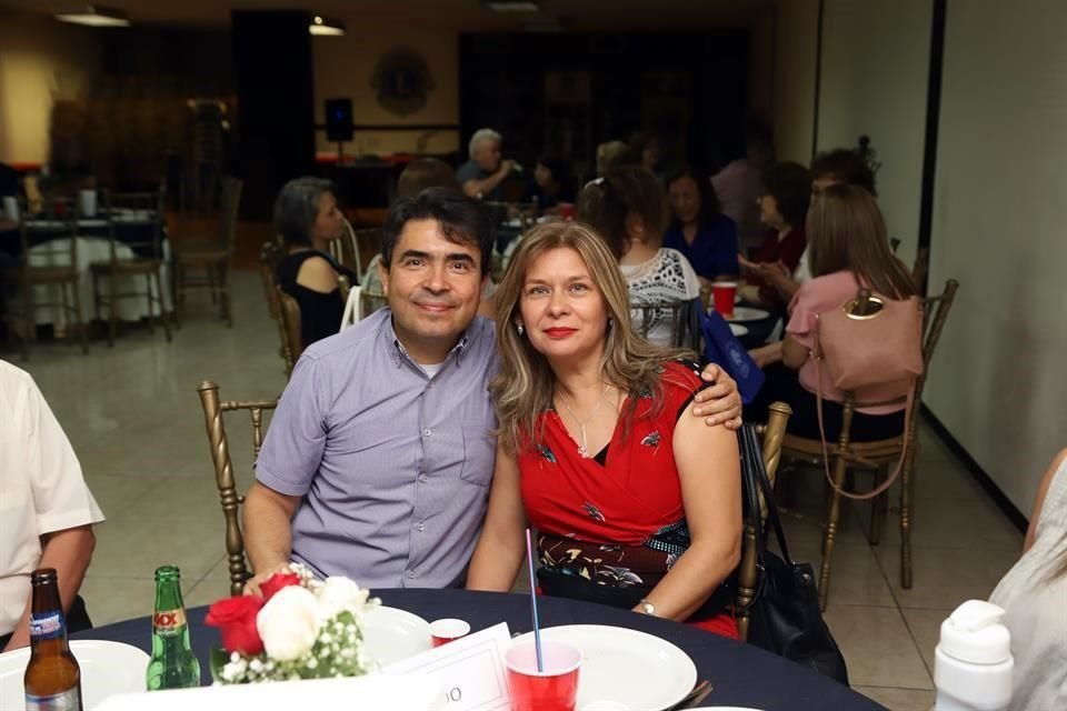 Isidro Rodríguez y Yolanda Solís