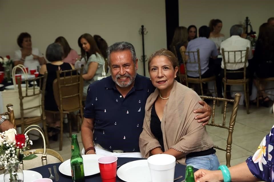 Manuel Herrera y Nina Martínez